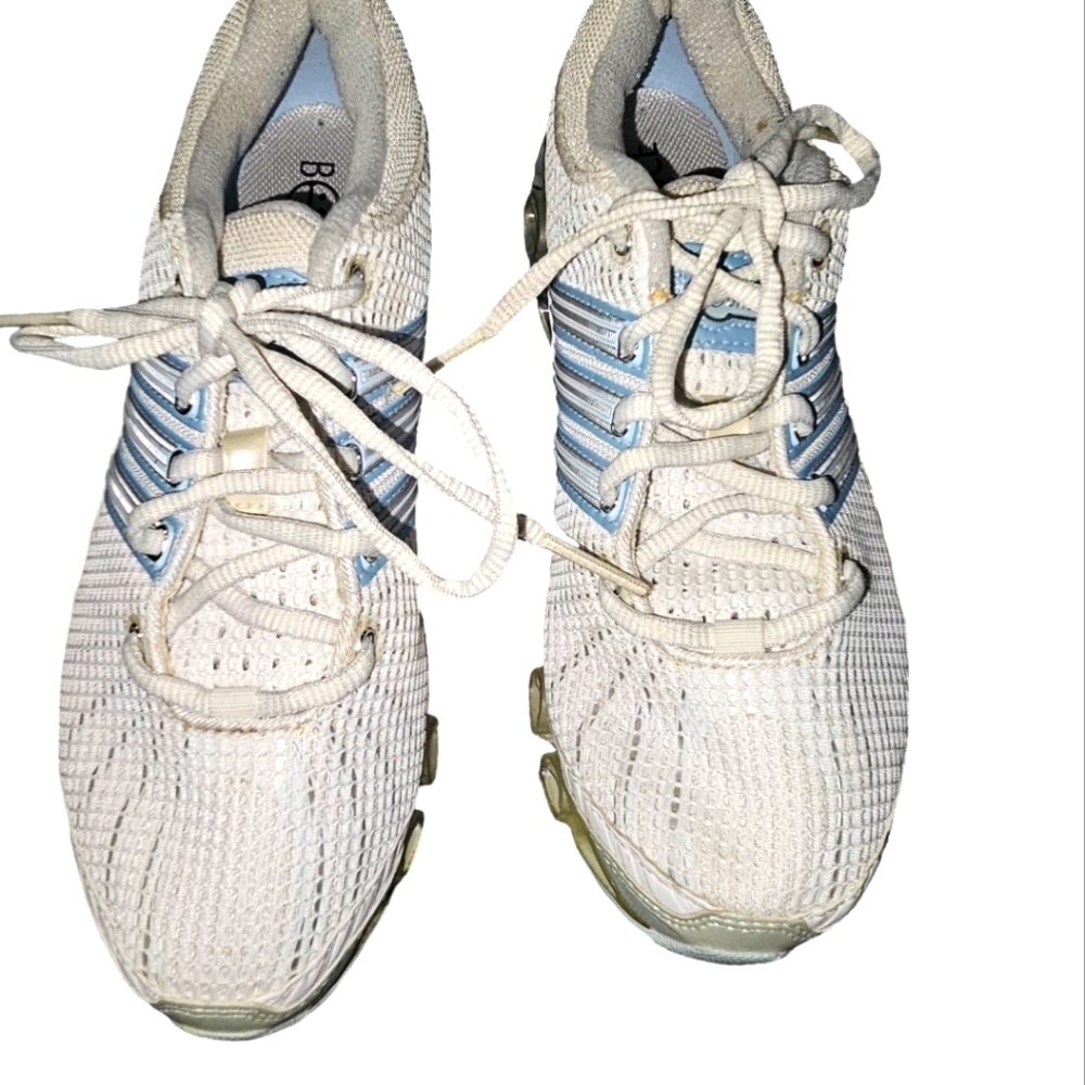 Adidas bounce sneakers
